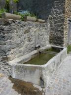 fontaine-abreuvoir dite Fontaine du Barry, Fontaine du Midi ou Fontaine du Tricot
