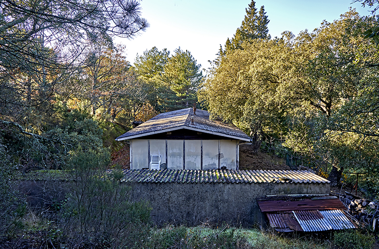 Hameau de forestage de Harkis de Collobrières dit hameau de la Chapelle