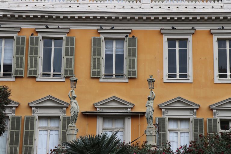 immeuble dit Palais Marie-Christine, un temps partiellement cercle de sociabilité, actuellement immeuble de bureaux