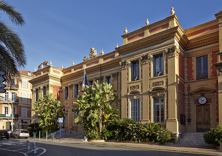 Cercle de sociabilité dit Cercle philharmonique et casino, puis hôtel de ville