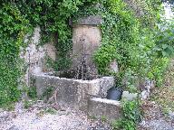 fontaine et abreuvoir dite fontaine de la ferme Rebory