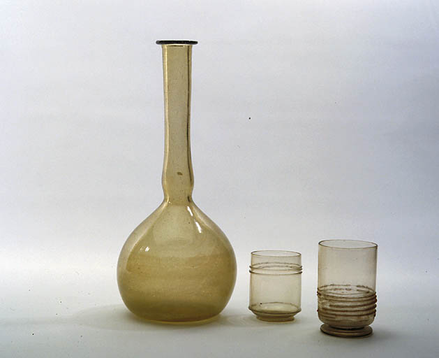 ensemble de 8 carafes, 24 verres