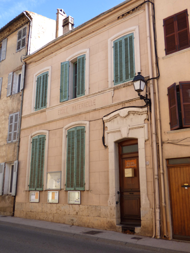 école maternelle, actuellement immeuble