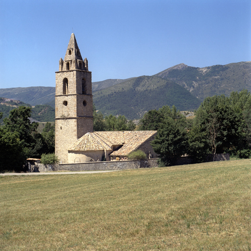 église paroissiale Notre-Dame-d'Entraigues