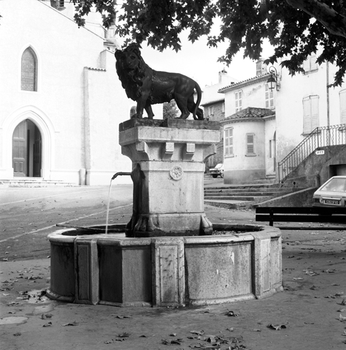 Fontaine dite Fontaine du Lion