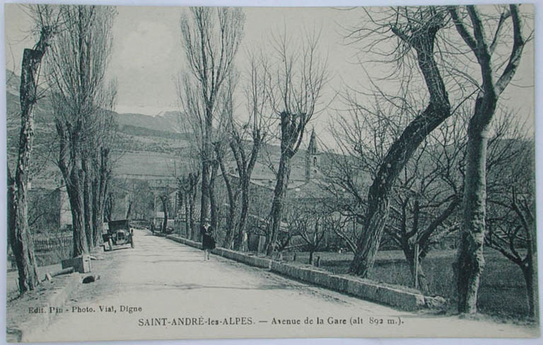 Village de Saint-André-les-Alpes