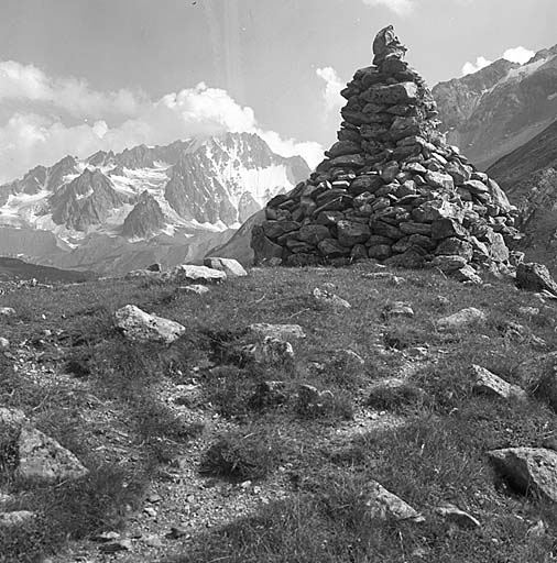 Monument Le Grand Cairn