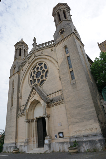 Vue de la façade occidentale.