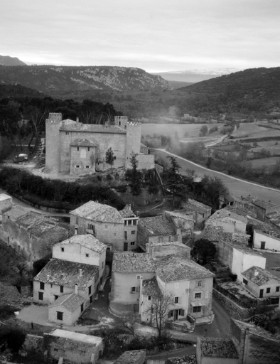 Vue aérienne oblique prise du nord.