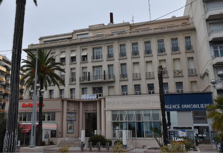 immeuble dit Villa Les algues, devenu immeuble du PLM, actuellement Comité des fêtes de la ville de Nice