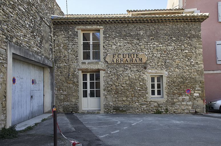Emplacement de l'ancienne synagogue, vu depuis le nord.
