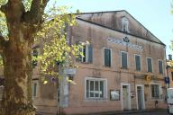 maison, puis groupe scolaire