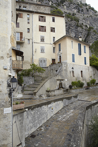 Partie est de l'ancien couvent des bernardines.