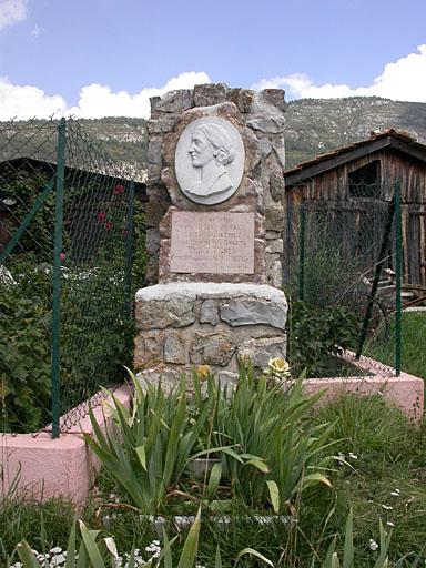 monument à Emilie Morel