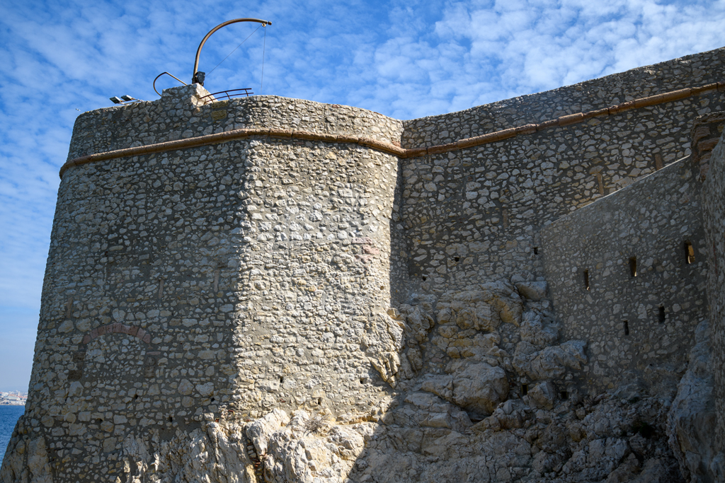 Bastion 13, face et flanc droit, muraille attenante