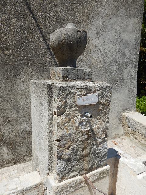 fontaine et abreuvoir, dite fontaine de l'Hubac