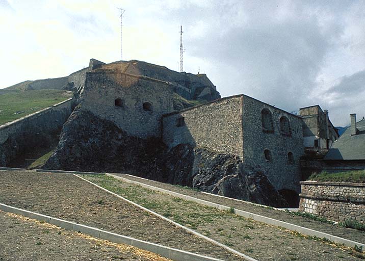 fortification d'agglomération dite enceinte de la ville de Briançon