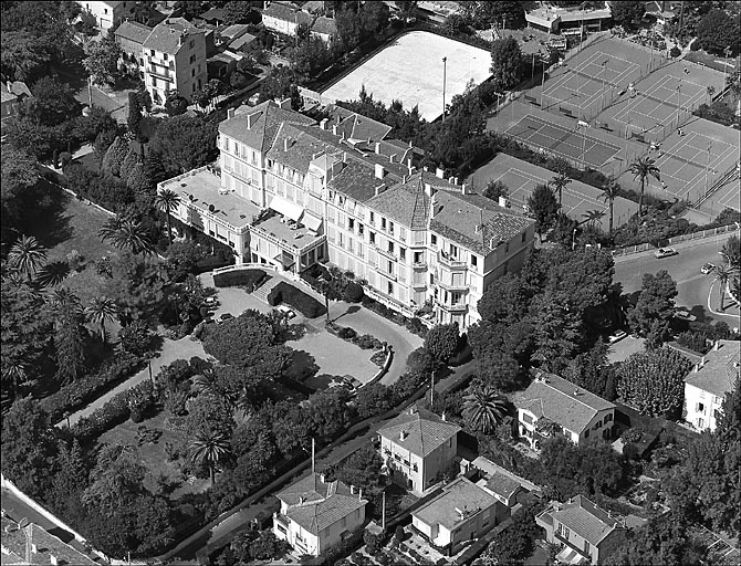 hôtel de voyageurs dit Hôtel Beauséjour, actuellement Palais Beauséjour