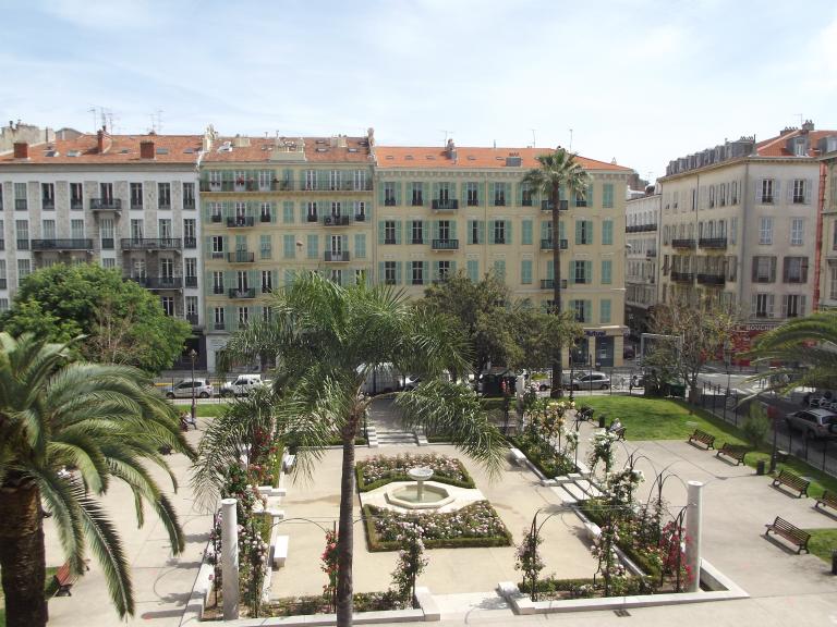 square Dominique Durandy, ancien jardin d'agrément de la Villa Rambourg