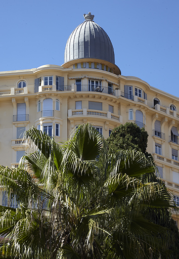 Hôtel de voyageurs dit Hôtel Lutetia, actuellement immeuble