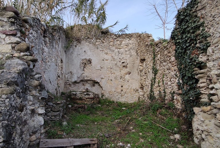 Moulin à farine en ruine (2024 C 1151).