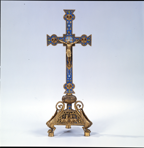 ensemble croix d'autel et 2 chandeliers d'autel