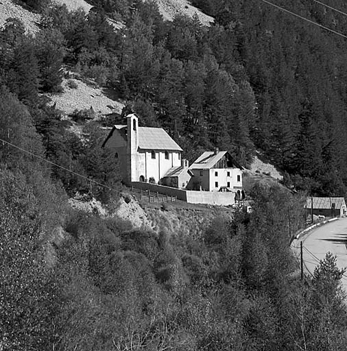 Vue d'ensemble du hameau prise du sud.