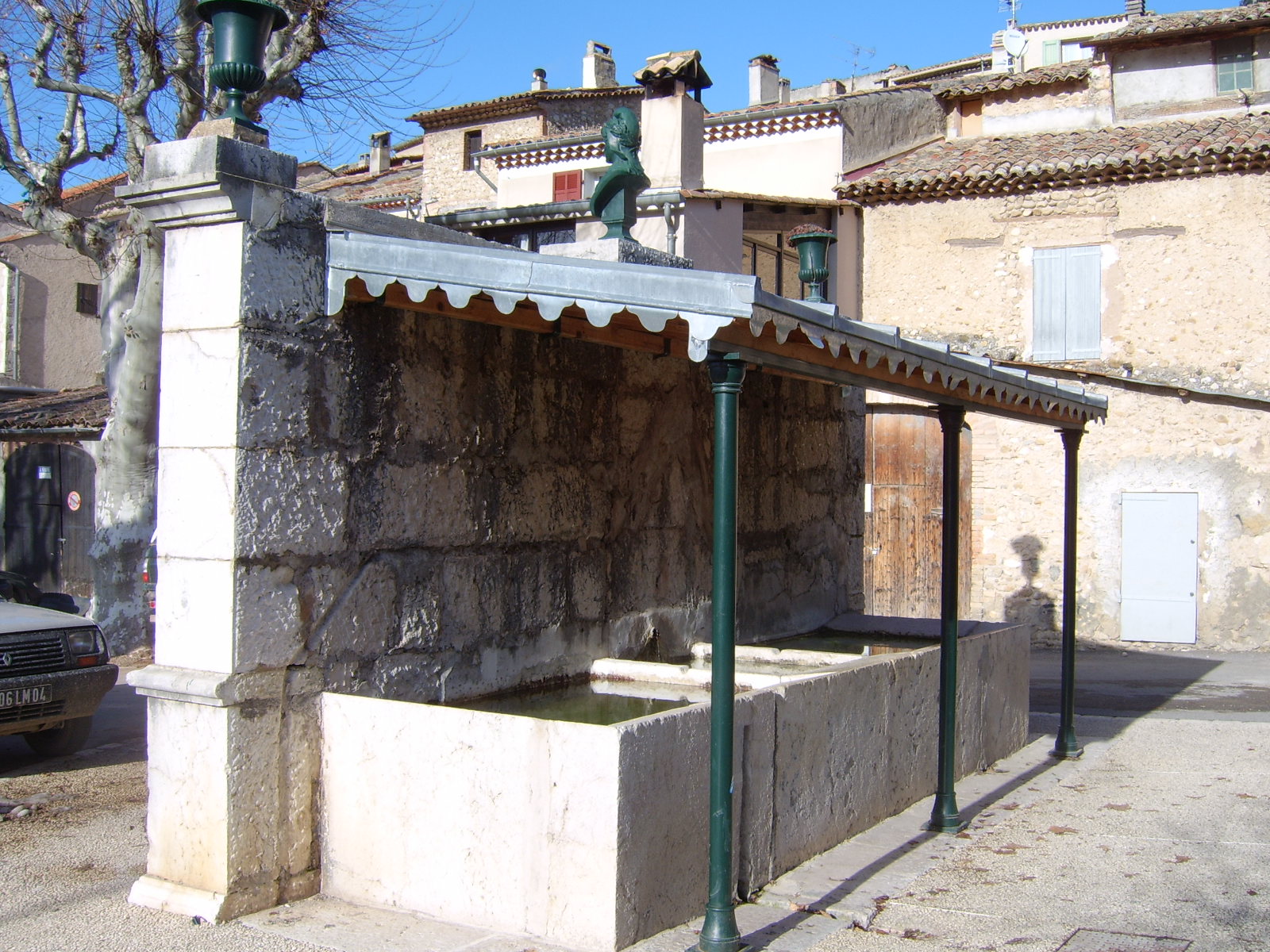 Fontaine et lavoir, dite Fontaine et lavoir de la République