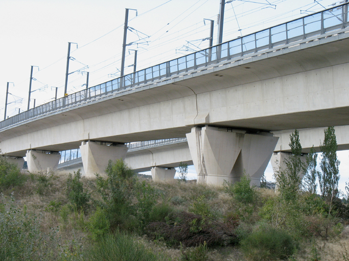 double viaduc ferroviaire (TGV) d'Avignon