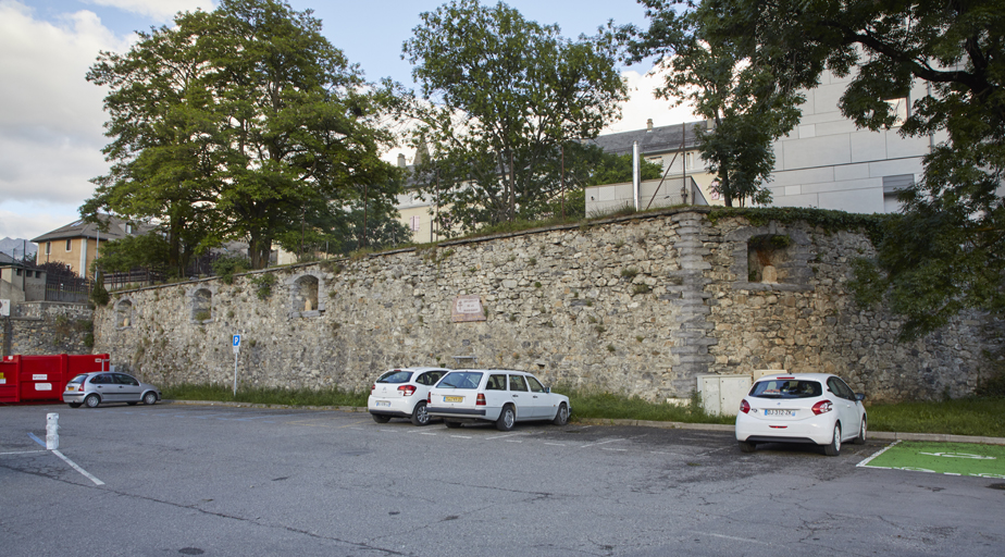 fortification d'agglomération d'Embrun