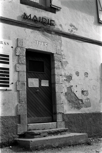 maison actuellement mairie, syndicat d'initiative