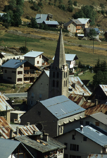 église paroissiale Saint-Jacques-le-Majeur
