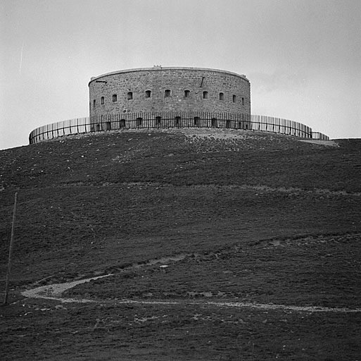 Blockhaus vu de face.