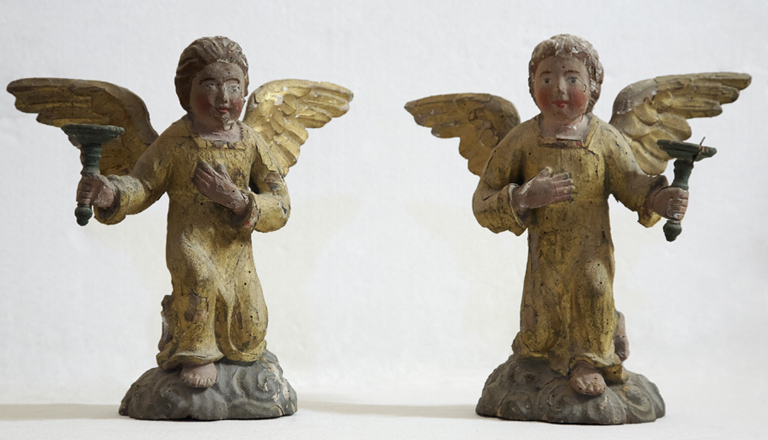Paire de statues luminaires : anges porte-flambeau