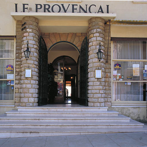 hôtel de voyageurs Le Provençal