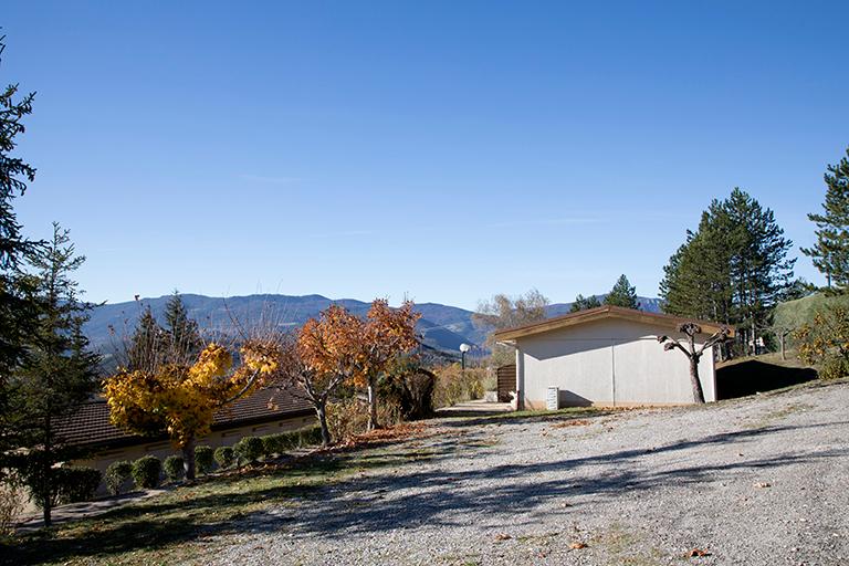 Hameau de forestage de Harkis de Rosans, actuellement village de vacances Paul Bert