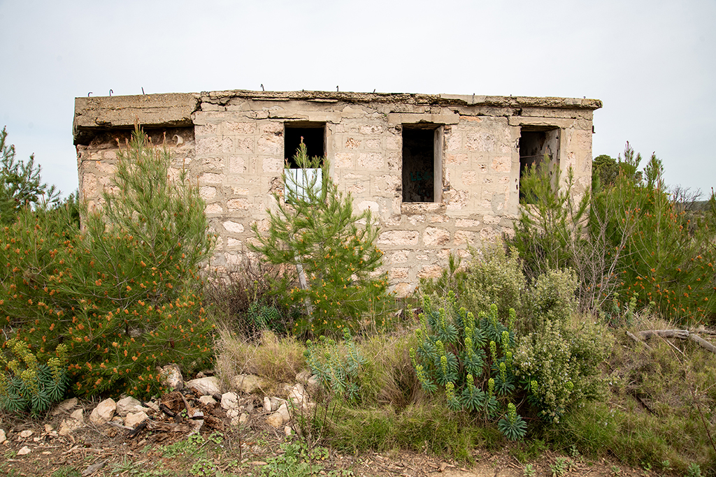 Poste de direction de tir, façade latérale gauche