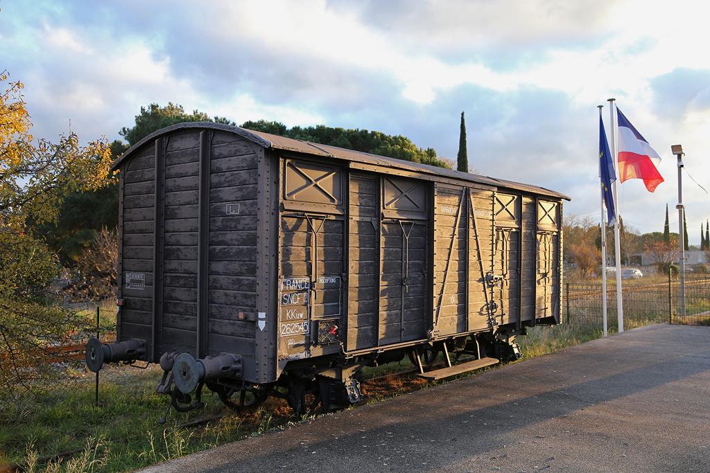 Matériel de transport ferroviaire : wagon couvert à 2 essieux de type K