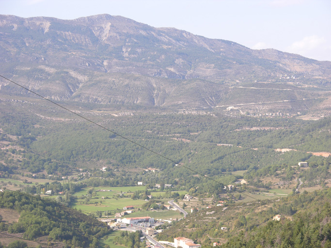 Castellane. Le Plan de la Palud et la montagne de l'Aup. Vue prise du sud.