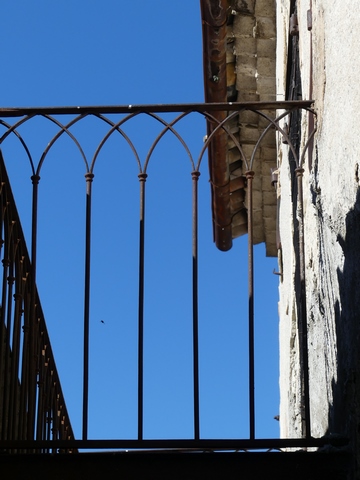 Elévation est, deuxième niveau. Balcon, garde-corps.