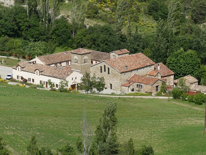 Monastère Notre-Dame de Miséricorde. Vue prise de l'ouest.