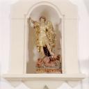 statue (petite nature) et socle reliquaire : saint Michel terrassant le démon