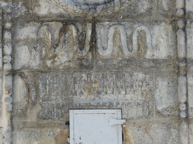 Face nord, détail de l'inscription.