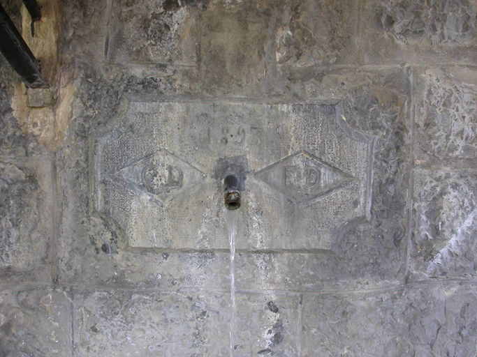 fontaine, lavoir et réservoir Deloncle ou Basse Fontaine