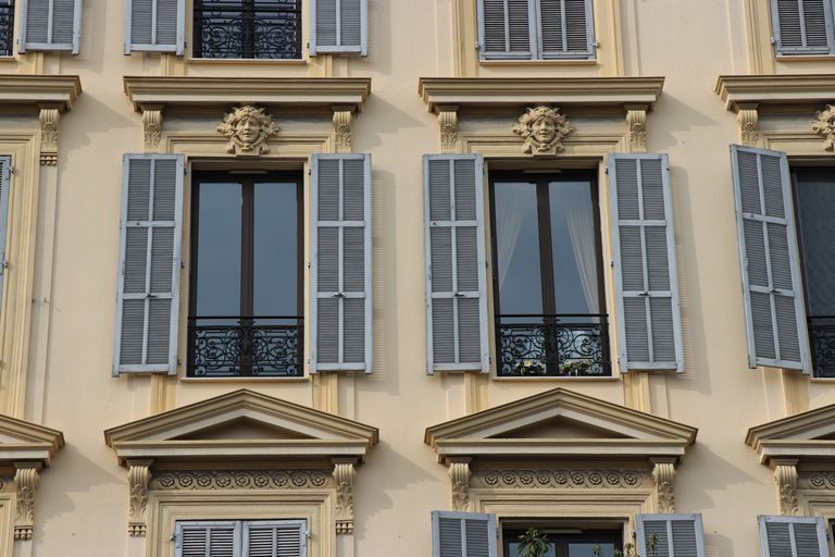 hôtel de voyageurs dit Grand Hôtel puis Préfecture-annexe des Alpes-Maritimes, puis immeuble