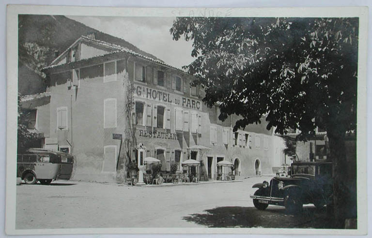Château puis hôtel de voyageurs : Hôtel Trotabas puis Grand Hôtel du Parc