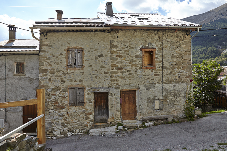 maisons de Thorame-Basse