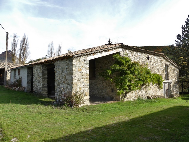 Bâtiment principal. Vue d'ensemble prise du nord-ouest.
