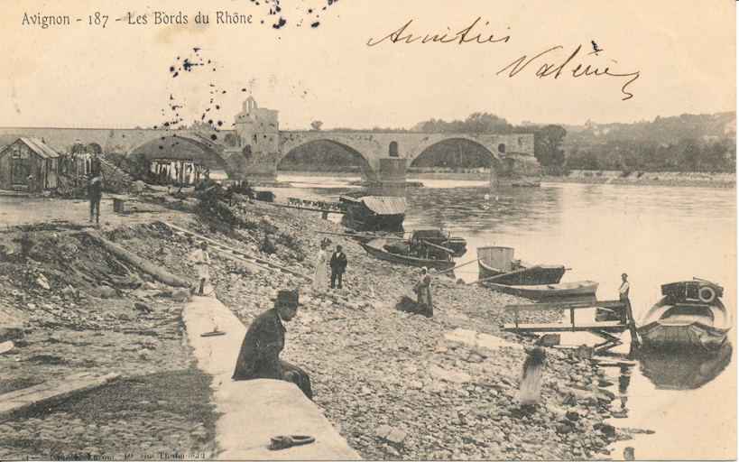 pont Saint-Bénezet ou pont d'Avignon, ses chapelles Saint-Bénezet et Saint-Nicolas et ses tours d'entrée dites Châtelet et tour Philippe-le-Bel