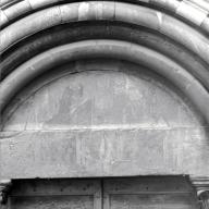 Peinture monumentale du portail occidental : l'Annonciation